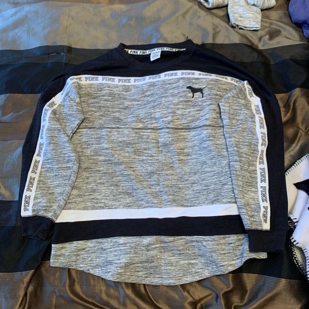VS PINK long sleeve shirt